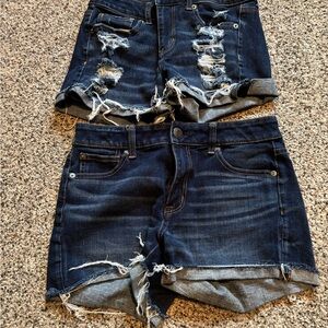 LOT Size 4 women shorts American Eagle